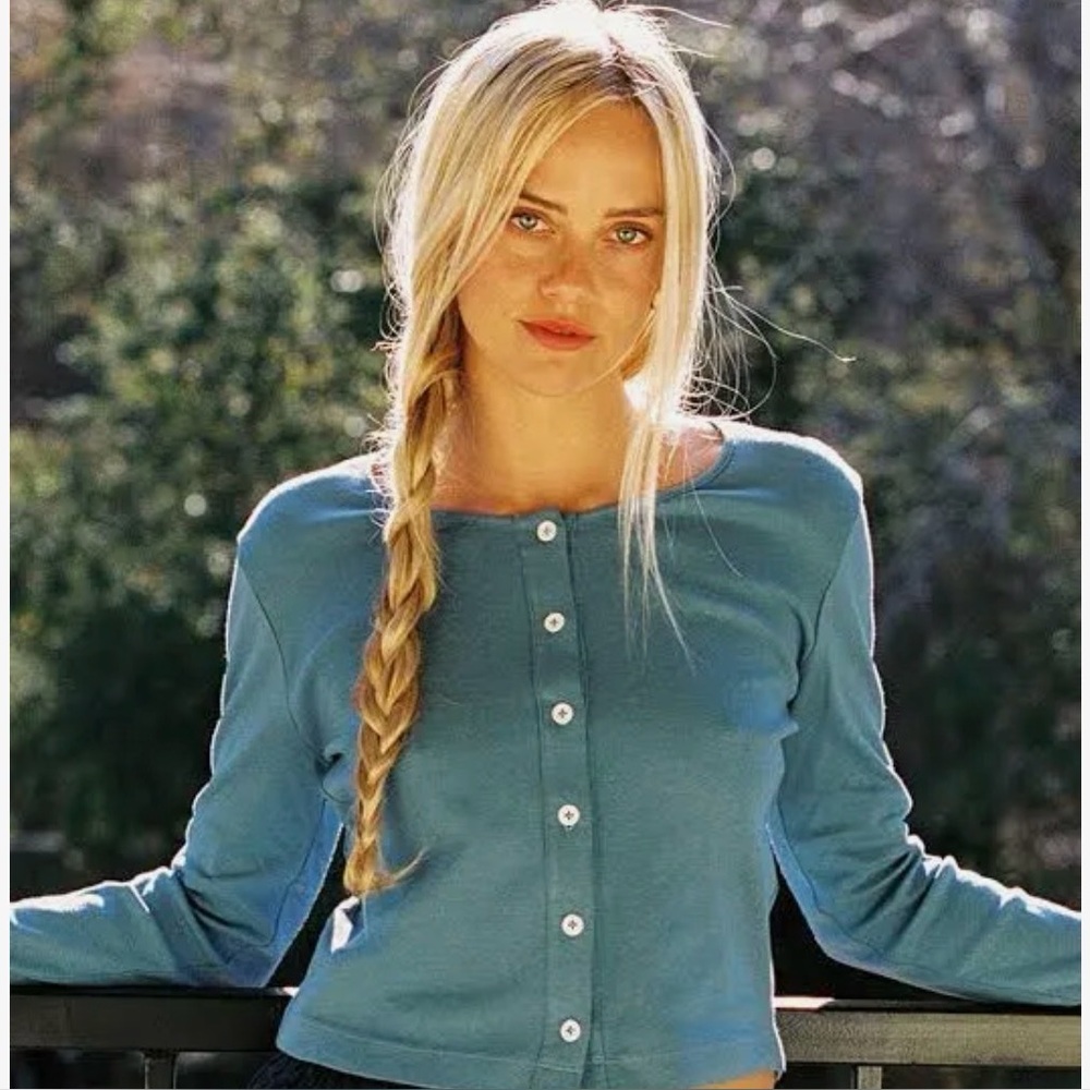 LA Relaxed Blue Cropped Cardigan